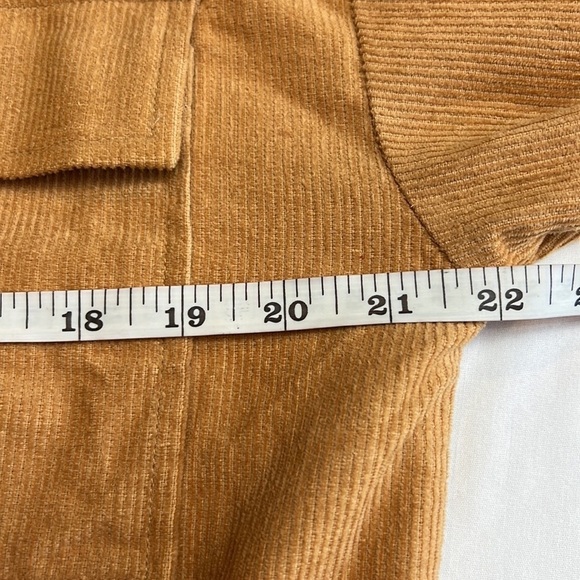 𝅺LA Hearts cropped corduroy Full zip full snap jacket size medium tan New M - Picture 10 of 10